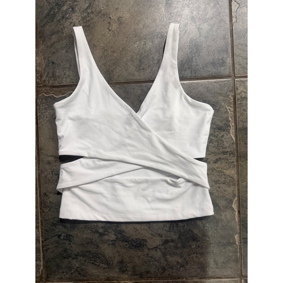 NWT Susana Monaco White Cutout Crossover Crop Top in Sugar Sz Large $128 - Picture 2 of 6